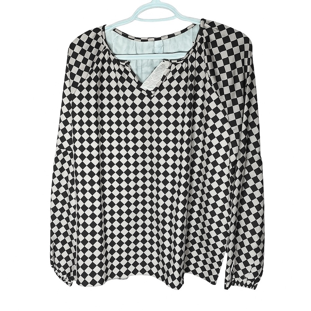 Dreaming of You Printed black and white lightweight blouse size Xl new with tags